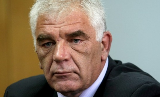 Почина Ваньо Танов