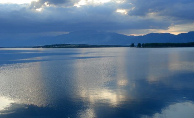 Чувството за отговорност държи служителите на язовири на работа, не получавали заплати от май