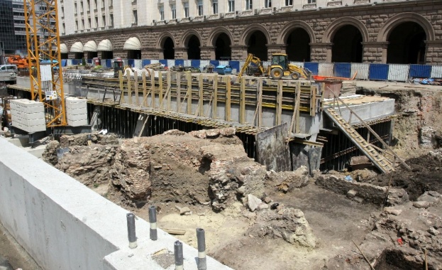 Министър Иванов: Блатото пред Ларгото е метафора на отношението към културното наследство