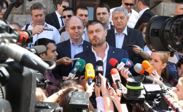 Бареков категоричен: Правителство трябва да има