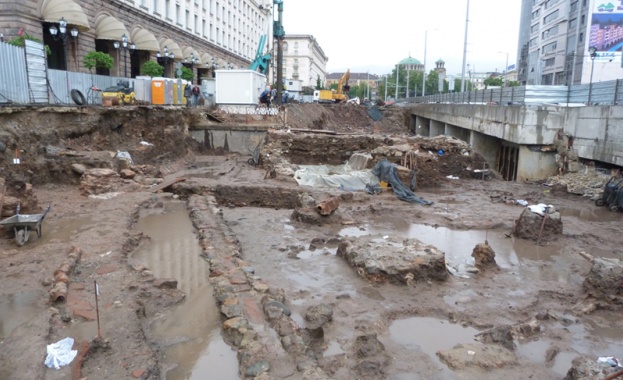 Столична община готова да финансира аварийна консервация на разкопките на Сердика