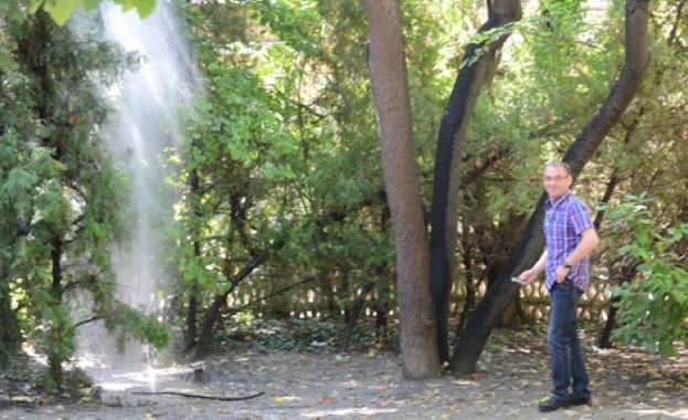 Гейзер бликна в Морската градина във Варна