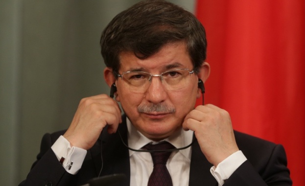 Официално: Давутоглу оглави Партията на справедливостта и развитието