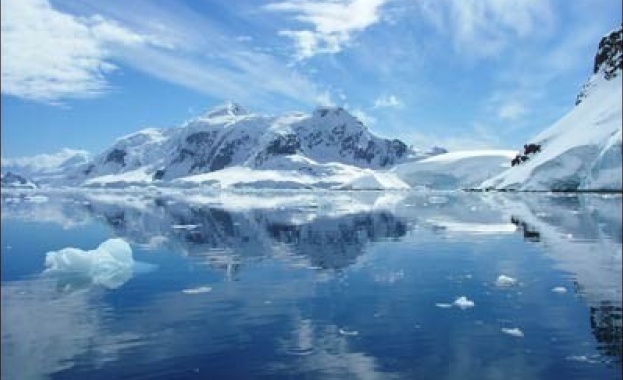 Българин с уникални кадри от Антарктида