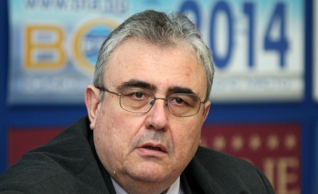 Огнян Минчев: Сараят ще запази практически контрол върху НС и излъченото от него правителство