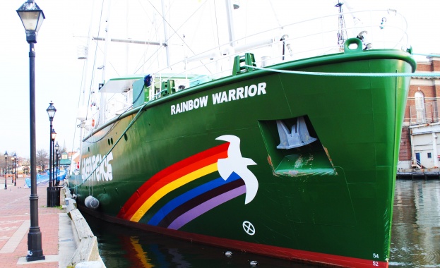 Корабът на „Грийнпийс“ отвори врати за посетители във Варна