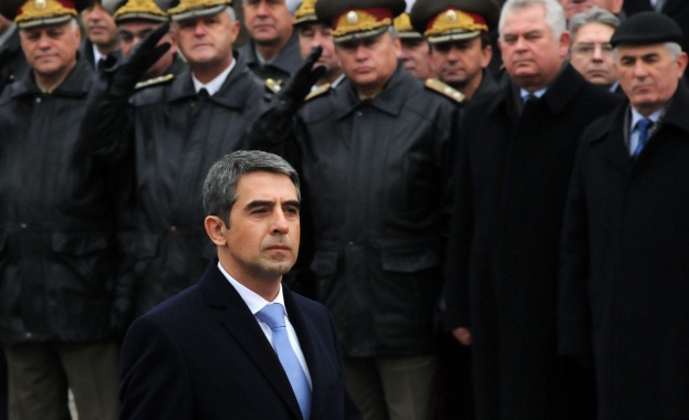 Плевнелиев: Осигуряването на средства за отбрана трябва да е национален ангажимент