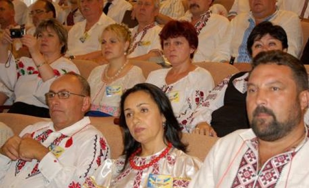 Облякоха учителите в Одеса в носии