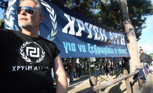 Британският в. „Телеграф“: Гръцки неонацисти се бият за крайнодесните в Украйна