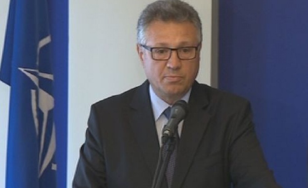 Министър Шаламанов: „Информационна война" не означава конвенционална война