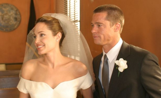 Бащата на Анджелина Джоли не е бил поканен на сватбата й 