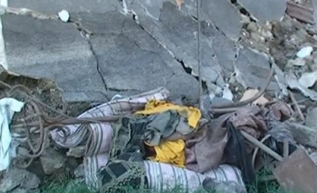 Свършват консервите в бедстващия град Мизия