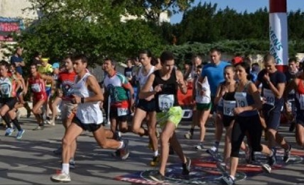 Над 300 души се включват в скоростното  изкачване на Черни връх