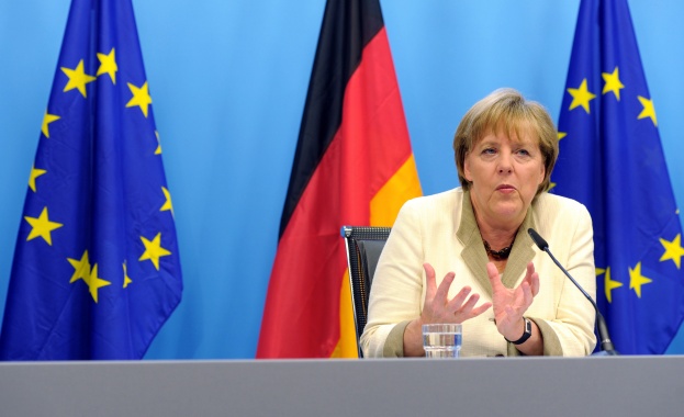 Меркел отговаря на въпроси от граждани на живо в Youtube