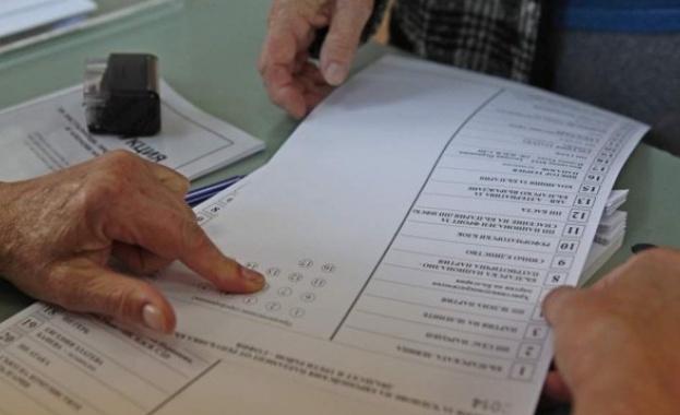 Цветозар Томов: Засилен е потокът на заявленията за гласуване в чужбина