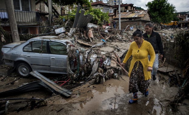 Останалите без дом след наводнението в Аспарухово ще пътуват безплатно  