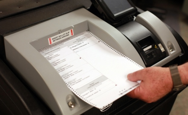 Предстои да бъде открита процедурата за устройствата за машинно гласуване