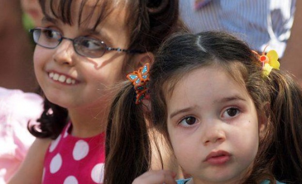 Майки на деца с увреждания протестираха заради неизплатени добавки за рехабилитация и балнеолечение