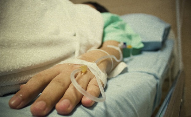 Болници в чужбина ”мълчаливо” отказват да лекуват българи