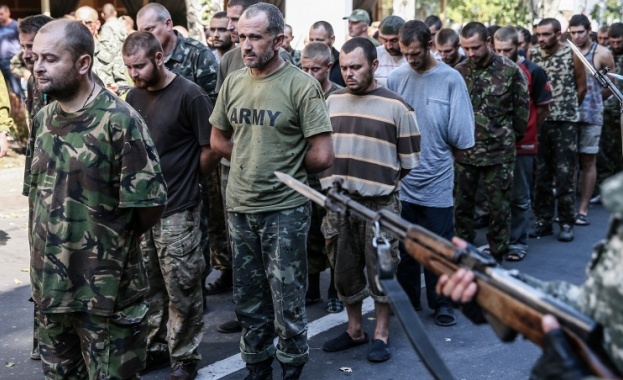 Около 700 украински военни попаднаха в плен на опълченците 