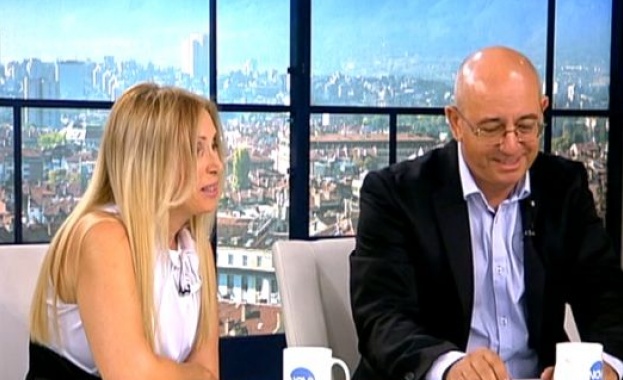 Певица и бивш митничар тръгнаха към парламента