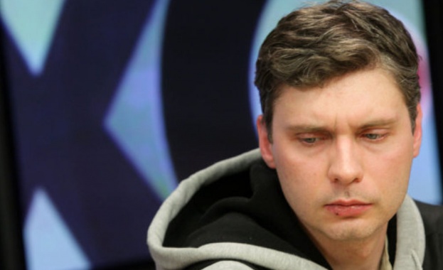 СК: Aвтомобилът на Стенин бил поразен от танк