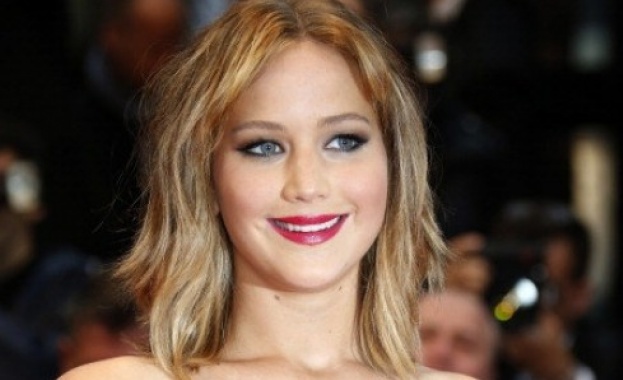 Apple потвърди: Голите снимки на звезди са резултат от хакерска атака