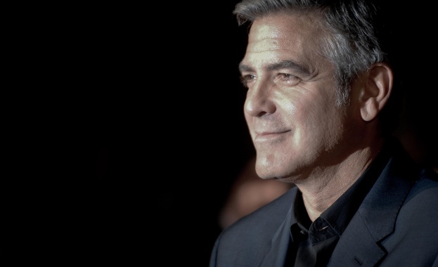 Джордж Клуни дари 1 мил. долара за борба срещу корупцията в Африка