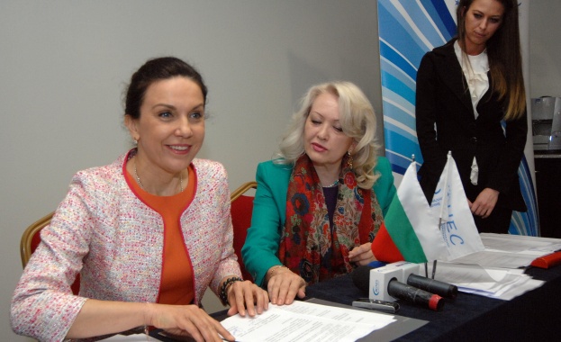 НДСВ дарява минерална вода на Мизия