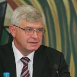 С обещания за светло бъдеще здравното безвремие продължава 