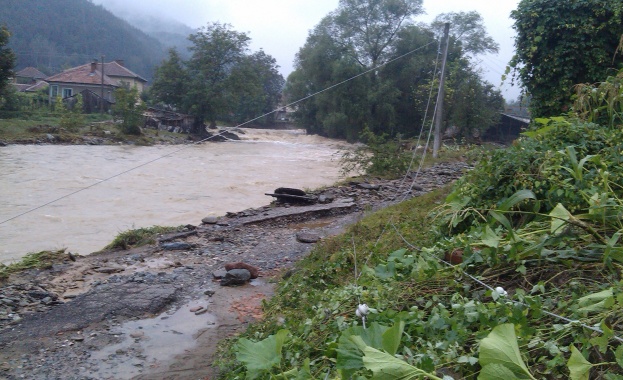 ЧЕЗ поиска ограничителен режим за снабдяване с електроенергия в общините Георги Дамяново и Берковица