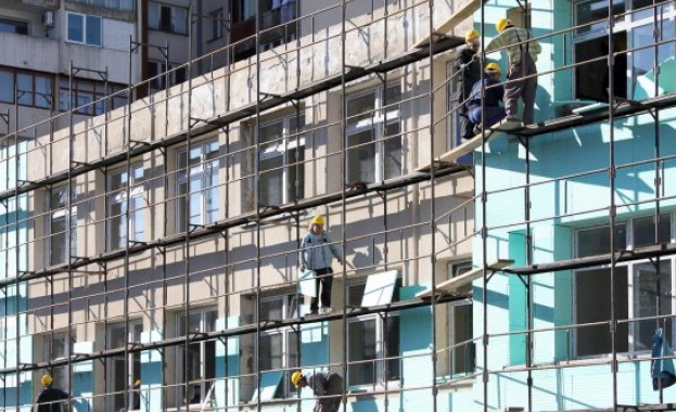 Oбщините настояват за пускане на програмата за реновиране на учебните заведения