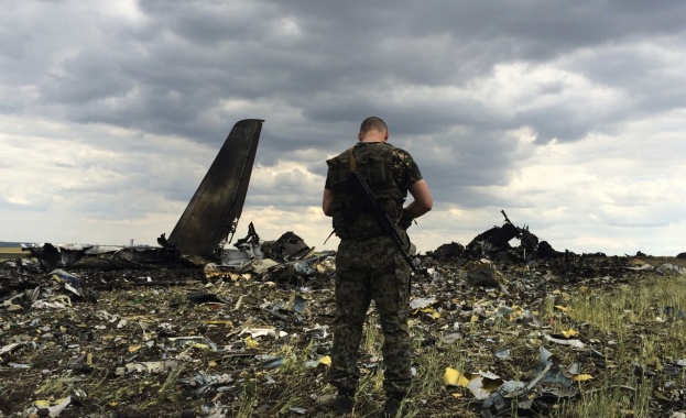 Украински силоваци обстрелвали района на катастрофата на Боинг 777