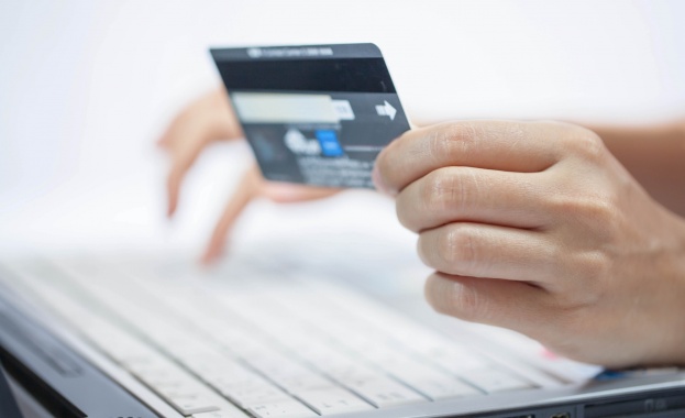 На всички станции по линиите на метрото вече може да