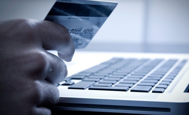 Електронните плащания ограничават сделките "на тъмно"  