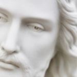 Тийнейджър се изгаври със статуя на Христос 