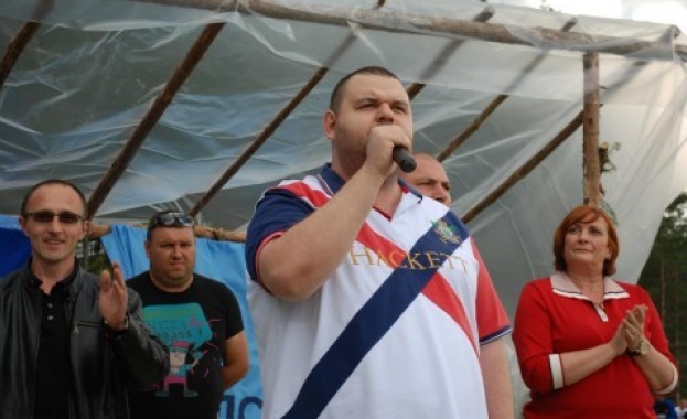 Роми от „Столипиново": Делян Пеевски е от "Атака"