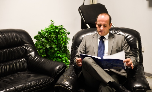 Кънев: Когато в Москва кашлят, в София се разболяват