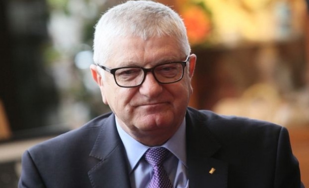 Кънев: Идеята за забрана на приватизацията е интересна, но ми се струва, че вадим нож на умряло куче