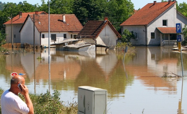 Над 300 души са евакуирани заради наводненията в Източна Сърбия