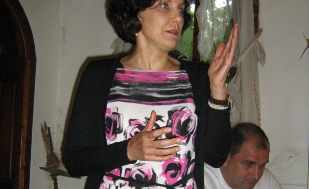 Българи и роми в Аврен поискаха работа и справедливост на среща с Антония Първанова