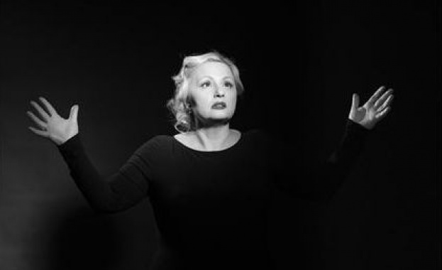 Тони Димитрова пее за Калата в „Диагноза Едит Пиаф“