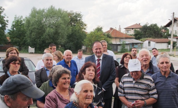 Миков: Бедна България трябва да гласува за левите