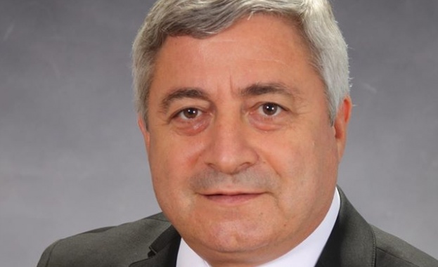 Държавната поръчка да отговаря на наименованието си - държавата да поръчва кадри на университетите 