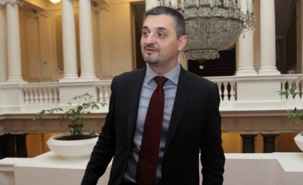 Добрев: Ако ние и ГЕРБ претендираме за властта, другите имат претенции за субсидиите