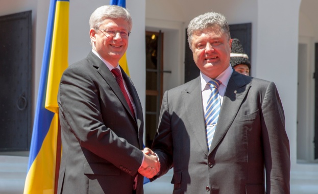 Порошенко пристига на официално посещение в Канада