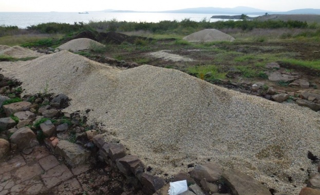 Стартира полевата консервация на раннохристиянския храм в крепостта Порос