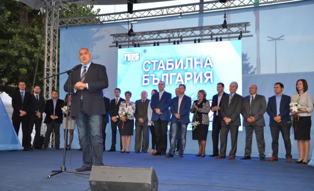 Борисов: Ще положим денонощно старание да извадим държавата от кризата
