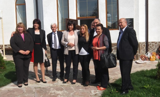 Нинова: Ще бъдем до хората от селата