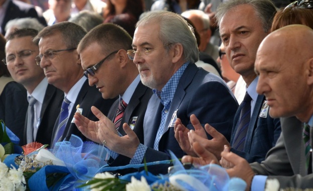 Новото мнозинство